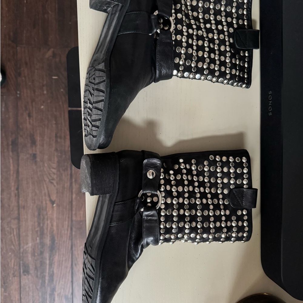 ❤️Stuart Weitzmann studded biker boots - Picture 4 of 9